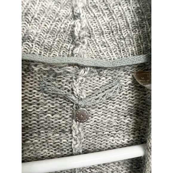 Knitted & Knotted Gray Alpaca Wool Blend Wrap Sweater Poncho Size Medium Top - Picture 7 of 9